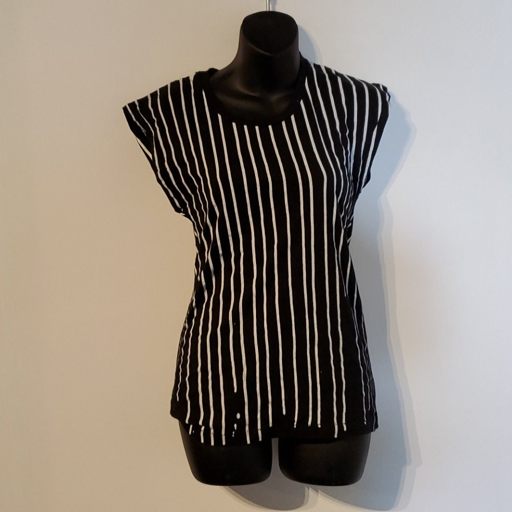 Cheap Monday tee